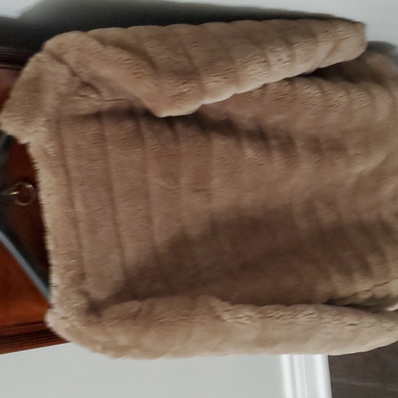David button fur coat - Picture 3 of 3